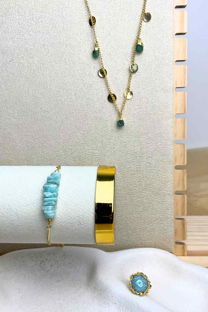 Elegant Emerald - Necklace - Hi Handmade