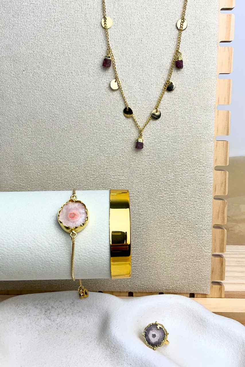 Regal Ruby - Necklace - Hi Handmade